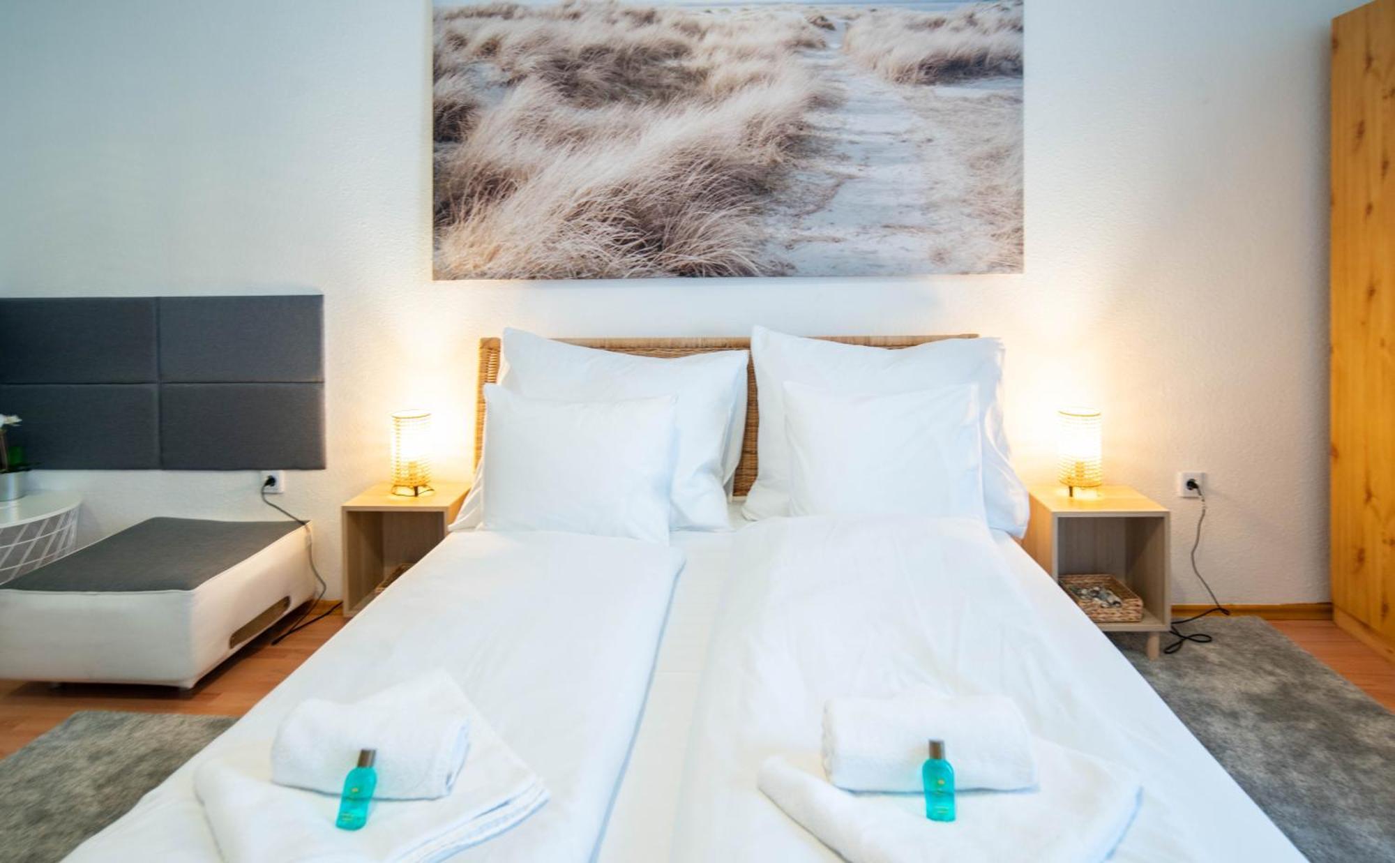 Free Parking Charlie'S Residence - 2Sep Room, Ac, Fast Wifi, Tv — Photos 3
